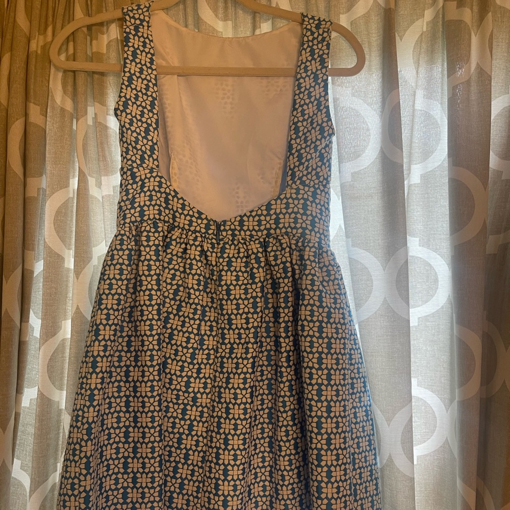 Women’s small open back dress. Boutique Brand. Very cute.